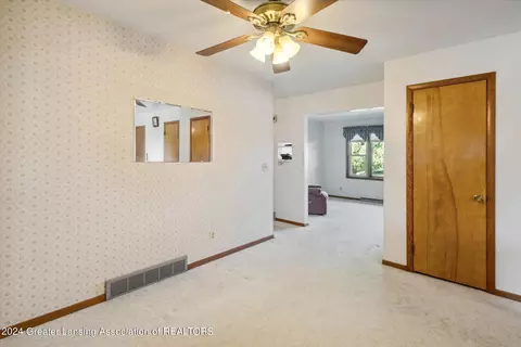 7041 W Howe Rd, Dewitt, MI 48820 photo 9