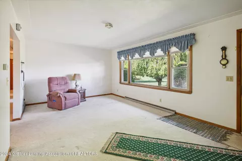 7041 W Howe Rd, Dewitt, MI 48820 photo 6