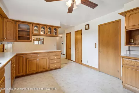 7041 W Howe Rd, Dewitt, MI 48820 photo 12