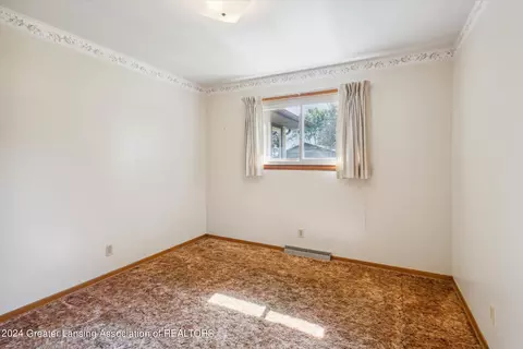 7041 W Howe Rd, Dewitt, MI 48820 photo 23