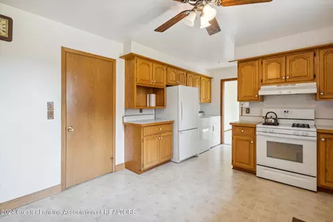 7041 W Howe Rd, Dewitt, MI 48820 photo 11