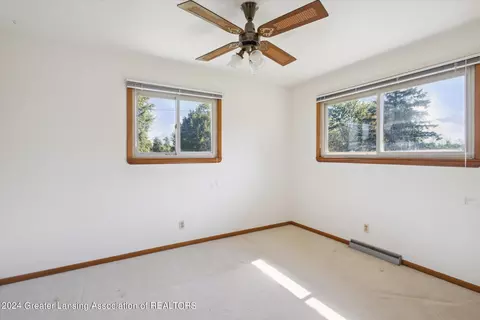 7041 W Howe Rd, Dewitt, MI 48820 photo 19