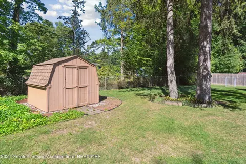 Undisclosed, Lansing, MI 48911 photo 28
