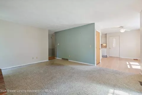 Undisclosed, Lansing, MI 48911 photo 11