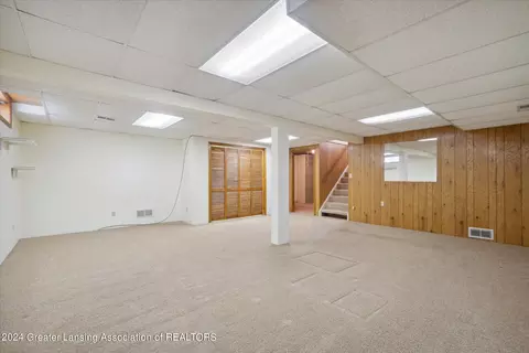 Undisclosed, Lansing, MI 48911 photo 20