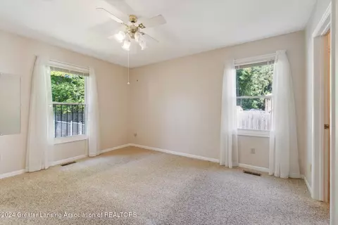 Undisclosed, Lansing, MI 48911 photo 16