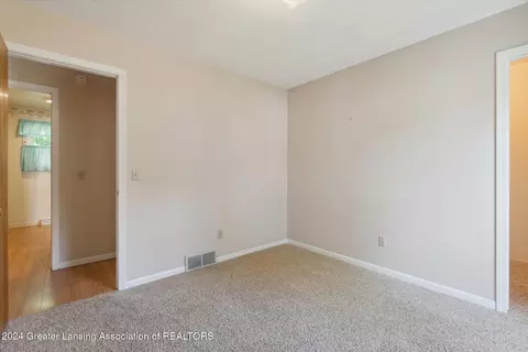 Undisclosed, Lansing, MI 48911 photo 15