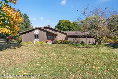 2287 Sunrise Dr, Williamston, MI 48895