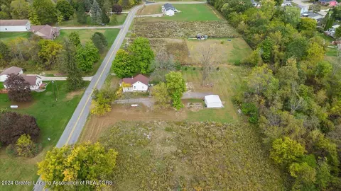 View/Area - 2558 Gilbert Rd, Lansing, MI 48911 photo 6 of 7
