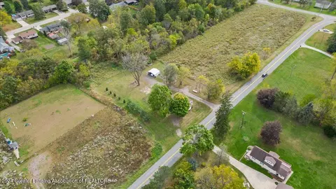 View/Area - 2558 Gilbert Rd, Lansing, MI 48911 photo 3 of 7