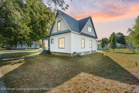 524 Washington St, Nashville, MI 49073