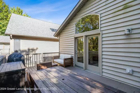 Exterior - 7969 Ashbrook Dr, Haslett, MI 48840 photo 8 of 20