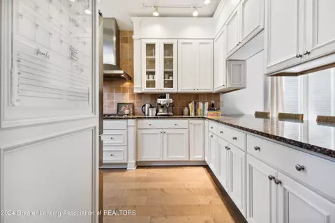 Kitchen - 7969 Ashbrook Dr, Haslett, MI 48840 photo 1 of 8