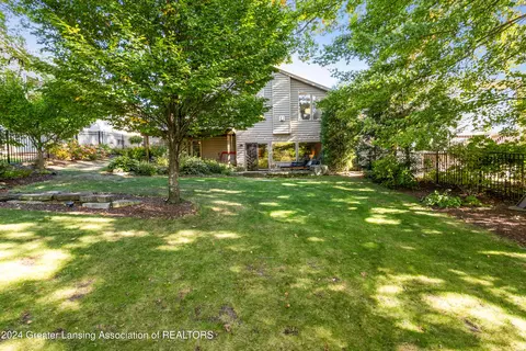 Exterior - 7969 Ashbrook Dr, Haslett, MI 48840 photo 14 of 20