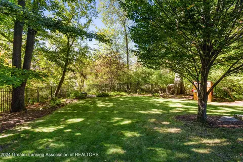 Exterior - 7969 Ashbrook Dr, Haslett, MI 48840 photo 12 of 20