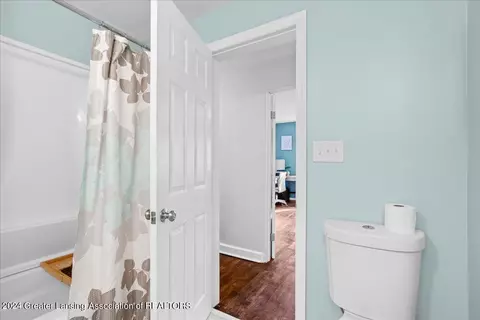 Entry Way - 14120 Myers Rd, Dewitt, MI 48820 photo 2 of 2
