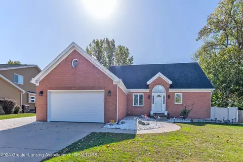 2149 Quarry Rd, East Lansing, MI 48823