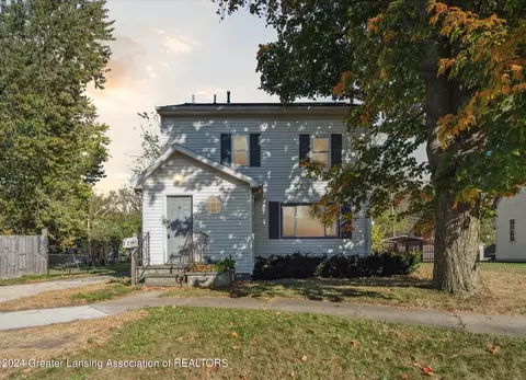 505 Fulton St, Williamston, MI 48895