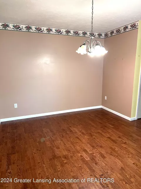 700 Lamb St, Perry, MI 48872 photo 8