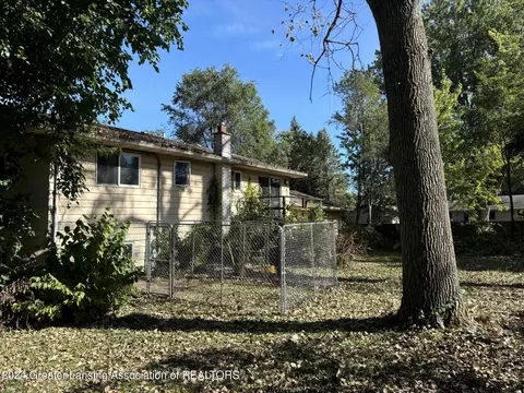 1530 E Stoll Rd, Lansing, MI 48906 photo 2