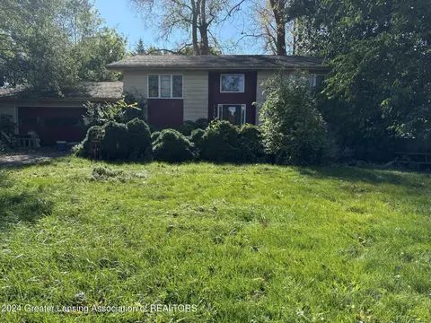1530 E Stoll Rd, Lansing, MI 48906