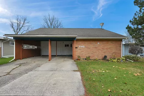 2910 Lafayette Ave, Lansing, MI 48906