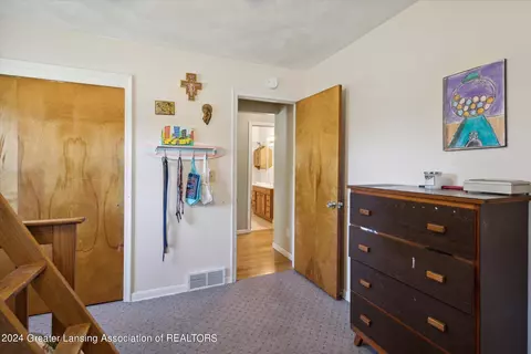 Bedroom - 8901 Seney Dr, Dimondale, MI 48821 photo 2 of 8