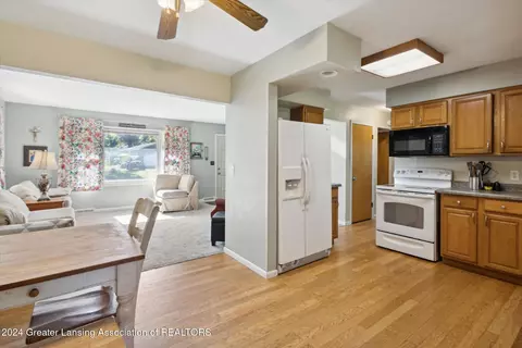 Kitchen - 8901 Seney Dr, Dimondale, MI 48821 photo 1 of 4