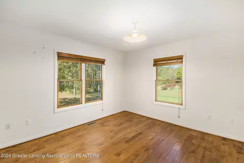 7789 Williams Rd, Lansing, MI 48911 photo 13