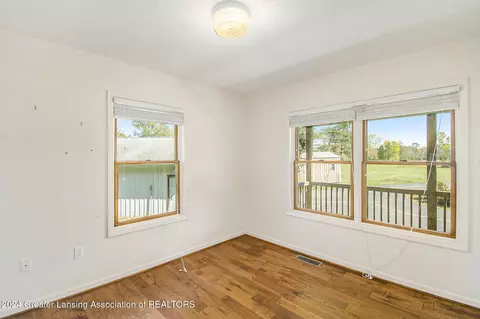 7789 Williams Rd, Lansing, MI 48911 photo 17