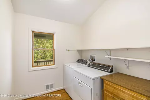 7789 Williams Rd, Lansing, MI 48911 photo 20
