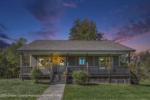 7789 Williams Rd, Lansing, MI 48911 photo 2