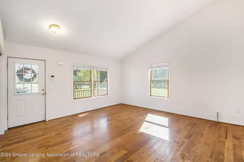 7789 Williams Rd, Lansing, MI 48911 photo 6