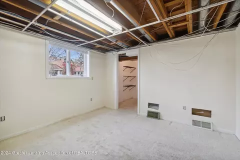 2125 Clearview Ave, Lansing, MI 48917 photo 33