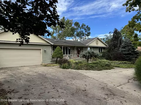 2125 Clearview Ave, Lansing, MI 48917 photo 2