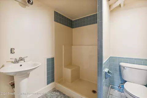 2125 Clearview Ave, Lansing, MI 48917 photo 31