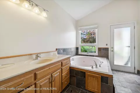 2125 Clearview Ave, Lansing, MI 48917 photo 28