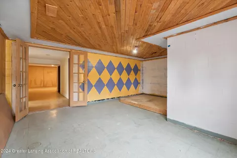 2125 Clearview Ave, Lansing, MI 48917 photo 37