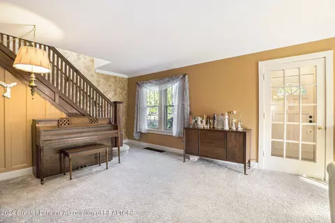 204 E Sturgis St, Saint Johns, MI 48879 photo 3