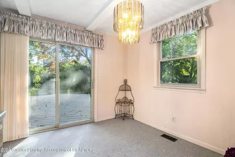 204 E Sturgis St, Saint Johns, MI 48879 photo 5