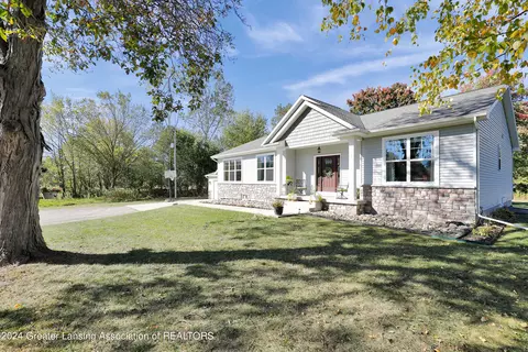 Exterior - 1895 E Webb Rd, Dewitt, MI 48820 photo 4 of 11