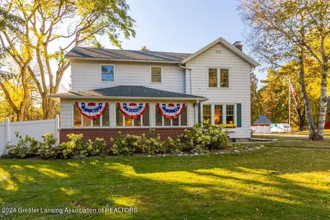 4275 Dobie Rd, Okemos, MI 48864