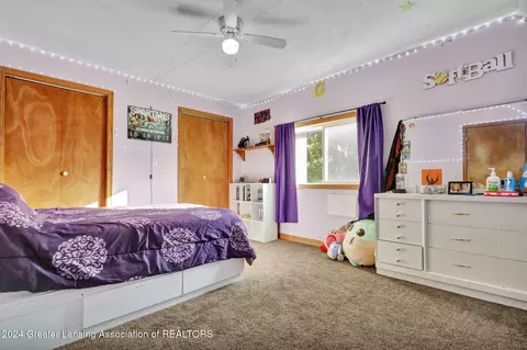 402 S Main St, Perry, MI 48872 photo 18