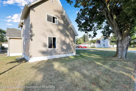 402 S Main St, Perry, MI 48872 photo 30