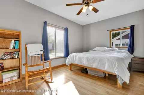402 S Main St, Perry, MI 48872 photo 13