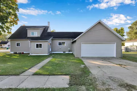 402 S Main St, Perry, MI 48872 photo 29