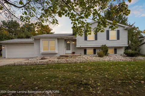 3580 E Arbutus Dr, Okemos, MI 48864
