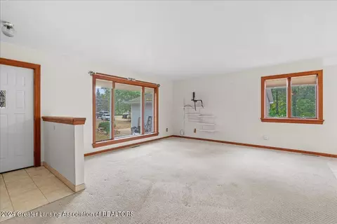 Living - 5401 Ann Dr, Bath, MI 48808 photo 1 of 3
