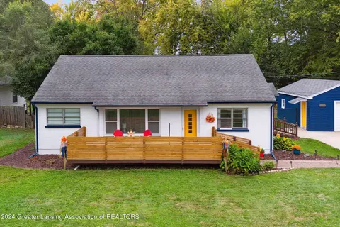 5873 Potter St, Haslett, MI 48840 photo 2