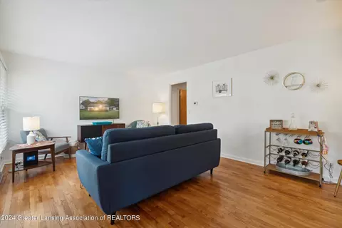 5873 Potter St, Haslett, MI 48840 photo 8